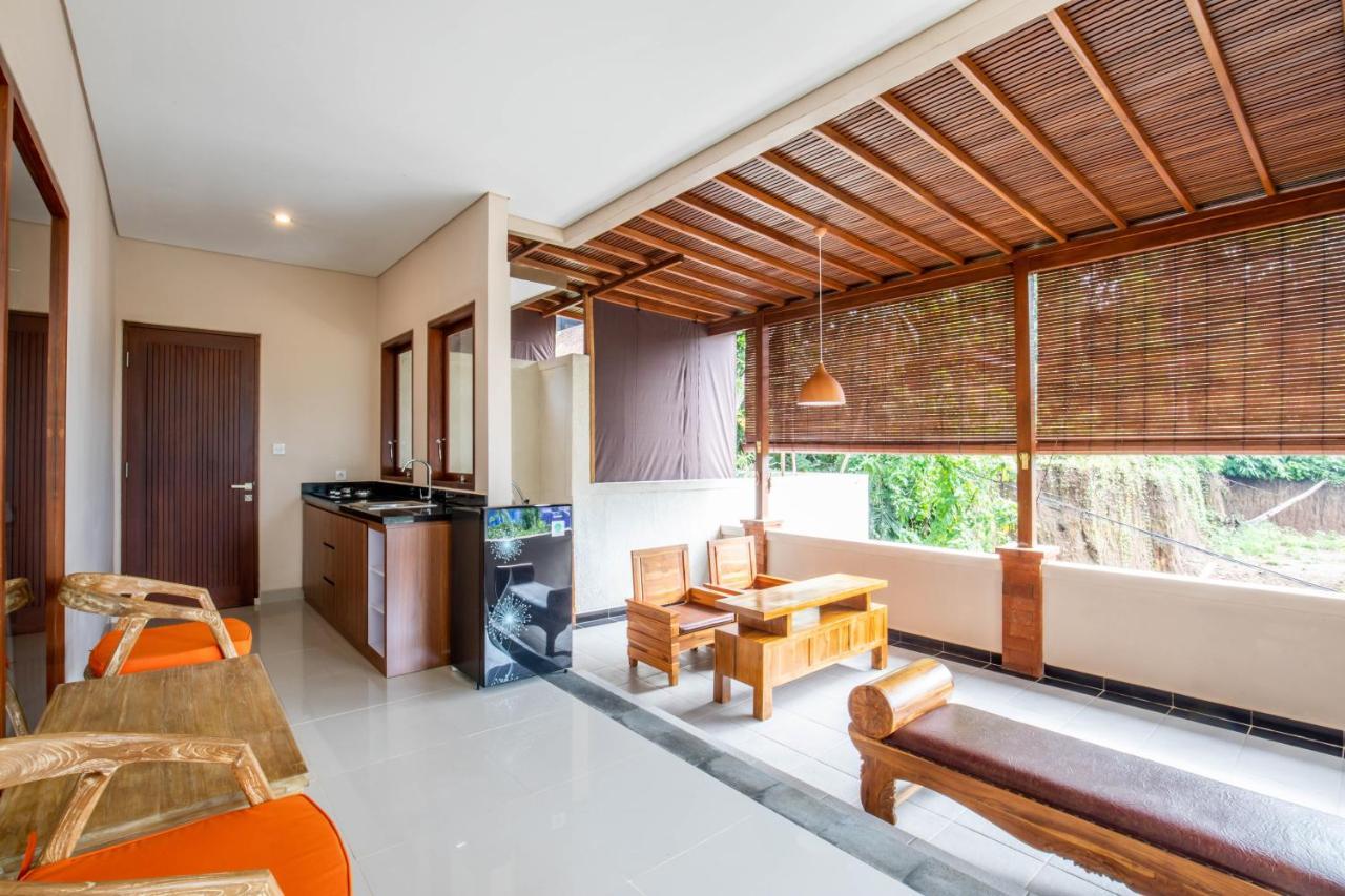 Sari Bamboo *